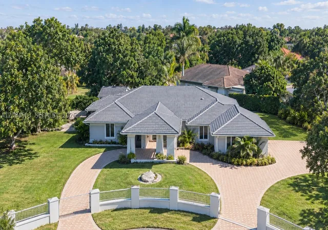 Single family home for sale at 7625 SW 75th Avenue, Miami, FL 33143 | MLS# A12084503