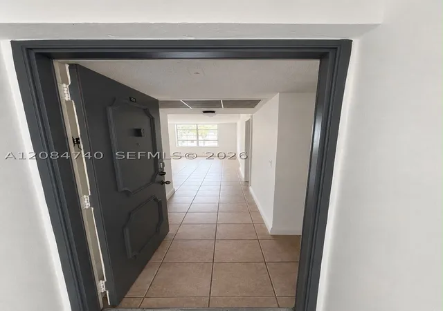 Photo 3 of Condo for sale at 9440 Live Oak Pl #106, Davie, FL 33324 | MLS# A12084740 | Listing updated on 2026-09-08