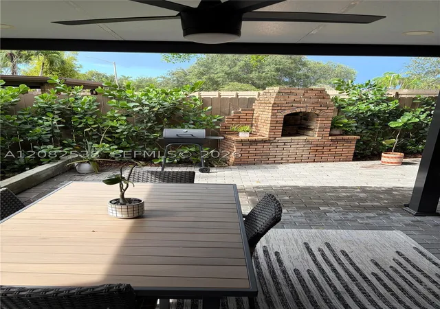 Photo 2 of Townhouse for sale at 9216 Sw 136th Street Cir, Miami, FL 33176 | MLS# A12082538 | Listing updated on 2026-09-11