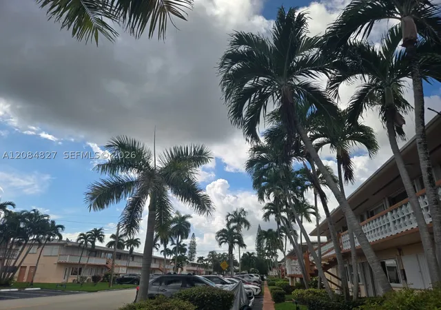 Photo 3 of Condo for sale at 900 Sw 11th Avenue #7C, Hallandale Beach, FL 33009 | MLS# A12084827 | Listing updated on 2026-09-08