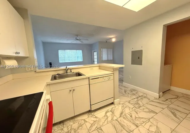 Photo 3 of Condo for sale at 2015 SE 10th Avenue #127, Fort Lauderdale, FL 33316 | MLS# A12084904 | Listing updated on 2026-09-08