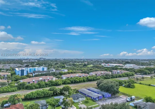 Photo 3 of Single family home for sale at 370 NW 14th Street, Pompano Beach, FL 33060 | MLS# A12084900 | Listing updated on 2026-09-08