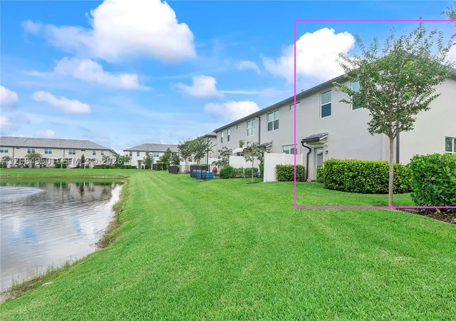 Photo 2 of Townhouse for sale at 2905 Olivia Ave, Lauderdale Lakes, FL 33311 | MLS# A12084950 | Listing updated on 2026-09-14