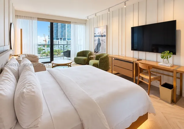 Photo 3 of Condo for sale at 2201 Collins Ave #807, Miami Beach, FL 33139 | MLS# A12080213 | Listing updated on 2026-09-11
