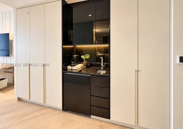 Photo 4 of Condo for sale at 2201 Collins Ave #807, Miami Beach, FL 33139 | MLS# A12080213 | Listing updated on 2026-09-11