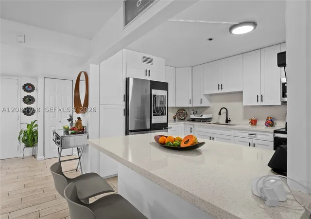 Listing Photo 2 - Condo for sale in building located at 671 Ne 195Th St, Miami, FL 33179 - Unit #329E