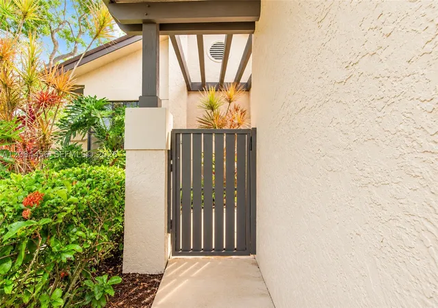 Photo 3 of Single family home for sale at 5289 Fairway Woods Dr #2911, Delray Beach, FL 33484 | MLS# A12084456 | Listing updated on 2026-09-08