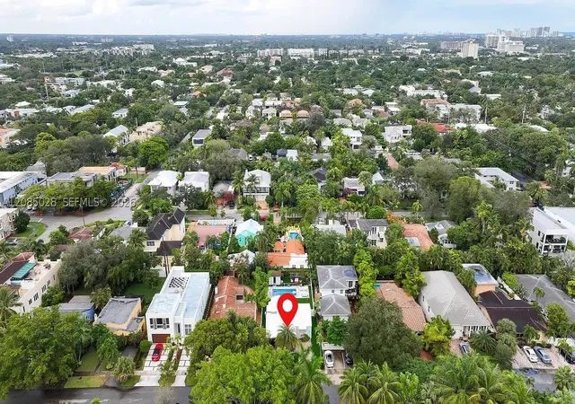 Photo 4 of Single family home for sale at 1621 NE 3rd Court, Fort Lauderdale, FL 33301 | MLS# A12085028 | Listing updated on 2026-09-13
