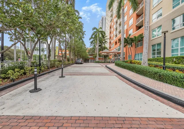 Photo 3 of Condo for sale at 2000 N Bayshore Dr #408, Miami, FL 33137 | MLS# A12083965 | Listing updated on 2026-09-08