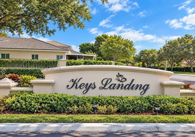 Photo 4 of Single family home for sale at 1430 SE 22nd Lane, Homestead, FL 33035 | MLS# A12085069 | Listing updated on 2026-10-06