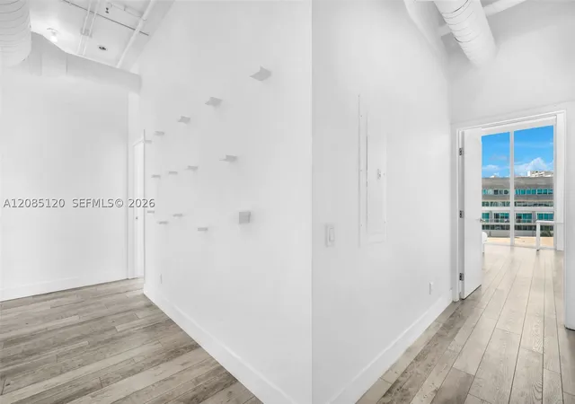 Photo 4 of Condo for sale at 3029 NE 188th Street #725, Aventura, FL 33180 | MLS# A12085120 | Listing updated on 2026-09-08