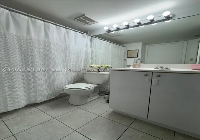 Listing Photo 5 - Condo for sale in building located at 14035 SW 91st Ter, Miami, FL 33186 - Unit #14035