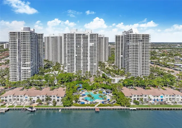 Photo 1 of Condo for sale at 21150 Point Pl #3004, Aventura, FL 33180 | MLS# A12079089 | Listing updated on 2026-09-09