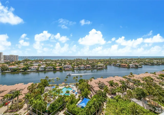Photo 3 of Condo for sale at 21150 Point Pl #3004, Aventura, FL 33180 | MLS# A12079089 | Listing updated on 2026-09-09