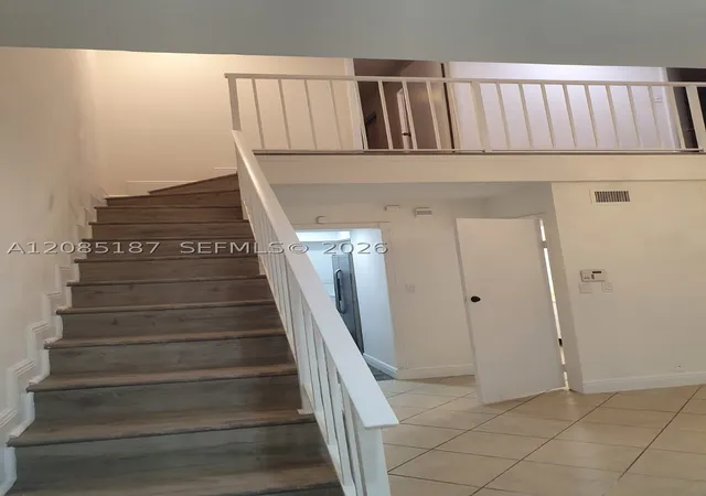 Photo 3 of Townhouse for sale at 3551 Nw 95th Terrace #303, Sunrise, FL 33351 | MLS# A12085187 | Listing updated on 2026-10-02