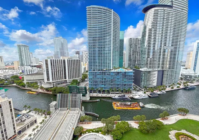 Photo 3 of Condo for sale at 485 Brickell Ave #2303, Miami, FL 33131 | MLS# A12085191 | Listing updated on 2026-09-28