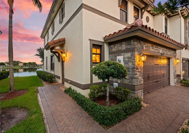 Photo 2 of Townhouse for sale at 8442 Lake Majesty Ln, Parkland, FL 33076 | MLS# A12076327 | Listing updated on 2026-09-13