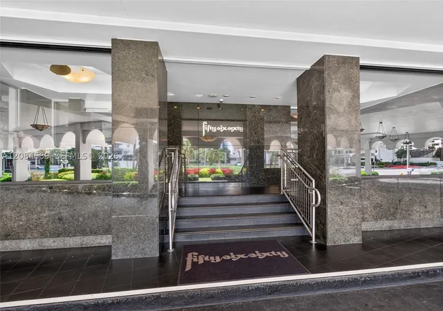 Listing Photo 4 - Condo for sale in building located at 5660 W Collins Ave, Miami Beach, FL 33140 - Unit #6D