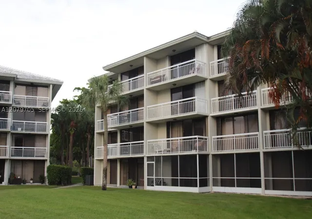 Photo 4 of Condo for sale at 2621 Village Blvd #205, West Palm Beach, FL 33409 | MLS# A12079705 | Listing updated on 2026-09-08