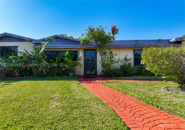 Photo 4 of Single family home for sale at 10900 SW 177th Terrace, Miami, FL 33157 | MLS# A12084691 | Listing updated on 2026-09-08