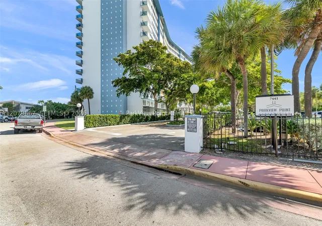 Listing Photo 1 - Condo for sale in building located at 7441 Wayne Ave, Miami, FL 33141 - Unit #15I