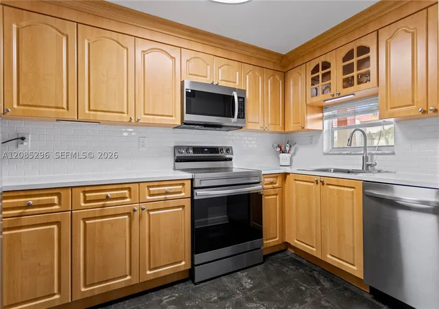 Photo 2 of Condo for sale at 691 S Hollybrook Dr #26-105, Pembroke Pines, FL 33025 | MLS# A12085296 | Listing updated on 2026-09-08