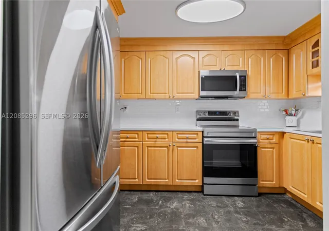 Photo 3 of Condo for sale at 691 S Hollybrook Dr #26-105, Pembroke Pines, FL 33025 | MLS# A12085296 | Listing updated on 2026-09-08