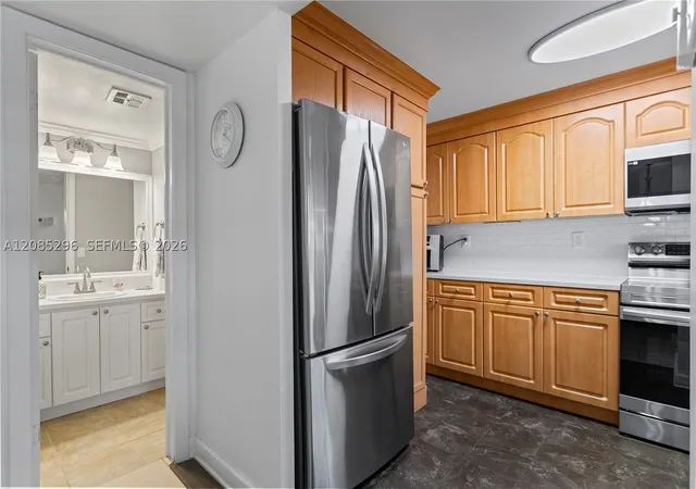 Photo 4 of Condo for sale at 691 S Hollybrook Dr #26-105, Pembroke Pines, FL 33025 | MLS# A12085296 | Listing updated on 2026-09-08