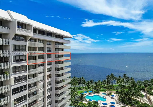 Photo 31 of Condo for sale at 2 Grv Isle Dr #B1602, Miami, FL 33133 | MLS# A12058462 | Listing updated on 2026-09-09