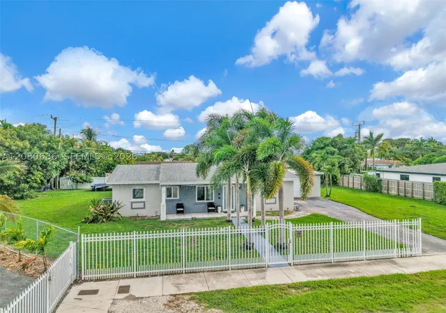 Photo 3 of Single family home for sale at 15400 Sw 297th Terrace, Homestead, FL 33033 | MLS# A12080686 | Listing updated on 2026-09-13