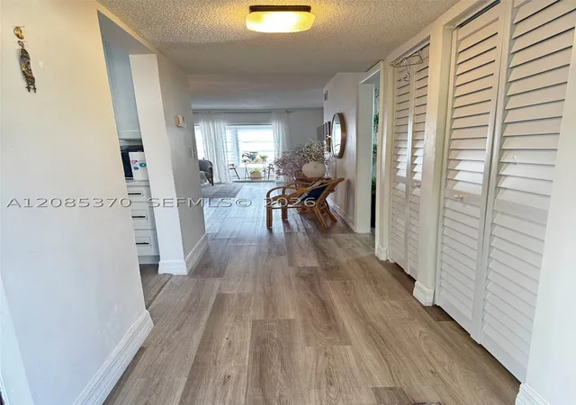 Listing Photo 4 - Condo for sale in building located at 231 Nw 76Th Ave, Margate, FL 33063 - Unit #102