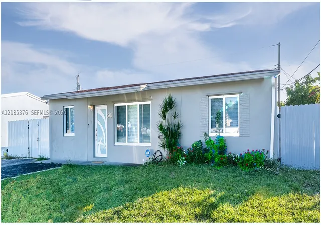 Photo 4 of Single family home for sale at 1650 SW 63rd Terrace, North Lauderdale, FL 33068 | MLS# A12085376 | Listing updated on 2026-09-17