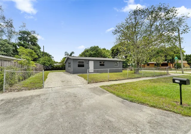 Photo 2 of Single family home for sale at 1843 Lauderdale Manor Dr, Fort Lauderdale, FL 33311 | MLS# A12080479 | Listing updated on 2026-09-09