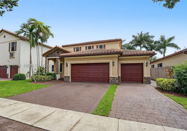 Photo 1 of Single family home for sale at 633 Se 35th Terrace, Homestead, FL 33033 | MLS# A12076068 | Listing updated on 2026-09-09