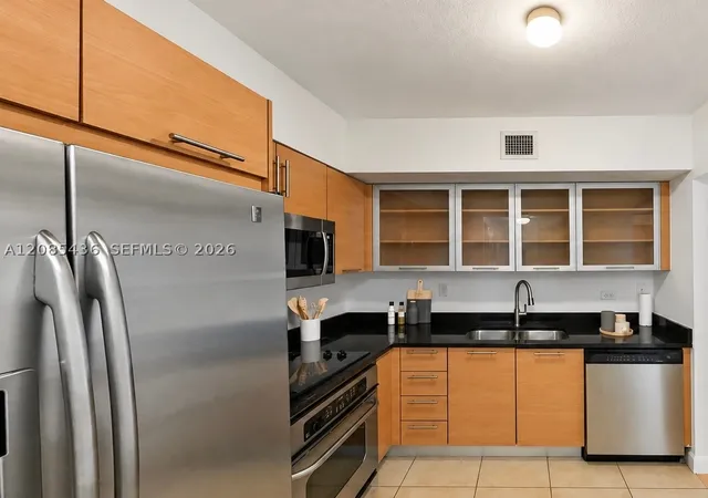 Photo 3 of Condo for sale at 31 SE 5th Street #2808, Miami, FL 33131 | MLS# A12085436 | Listing updated on 2026-09-09