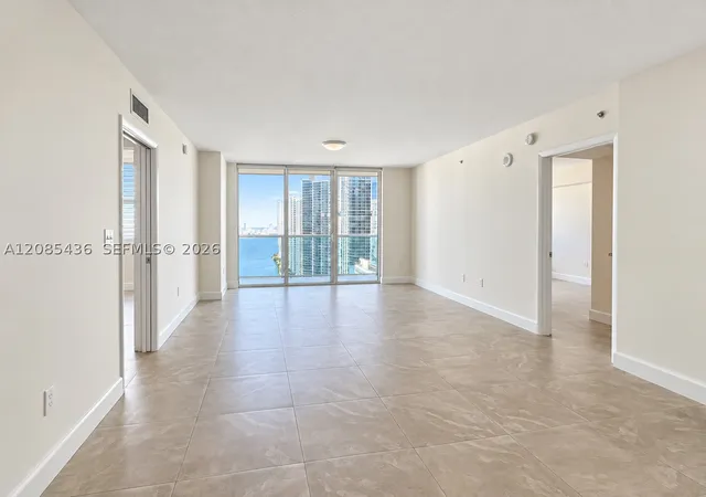 Photo 4 of Condo for sale at 31 SE 5th Street #2808, Miami, FL 33131 | MLS# A12085436 | Listing updated on 2026-09-09