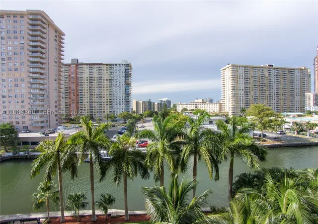 Photo 2 of Condo for sale at 17150 N Bay Rd #2512, Sunny Isles Beach, FL 33160 | MLS# A12084860 | Listing updated on 2026-09-09