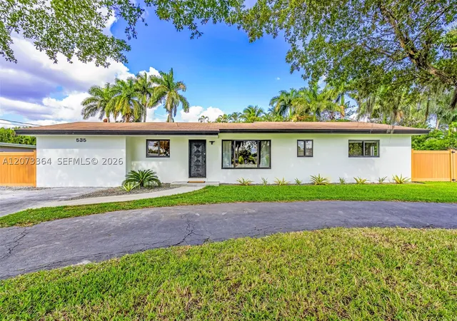Photo 2 of Single family home for sale at 535 N Biscayne River Dr, Miami, FL 33169 | MLS# A12073364 | Listing updated on 2026-09-09