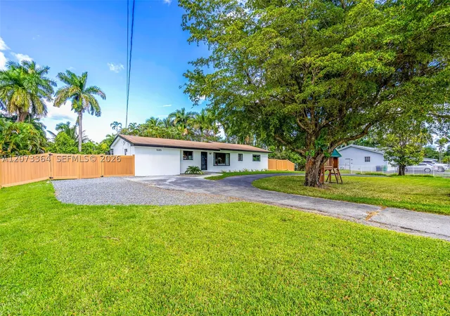 Photo 3 of Single family home for sale at 535 N Biscayne River Dr, Miami, FL 33169 | MLS# A12073364 | Listing updated on 2026-09-09