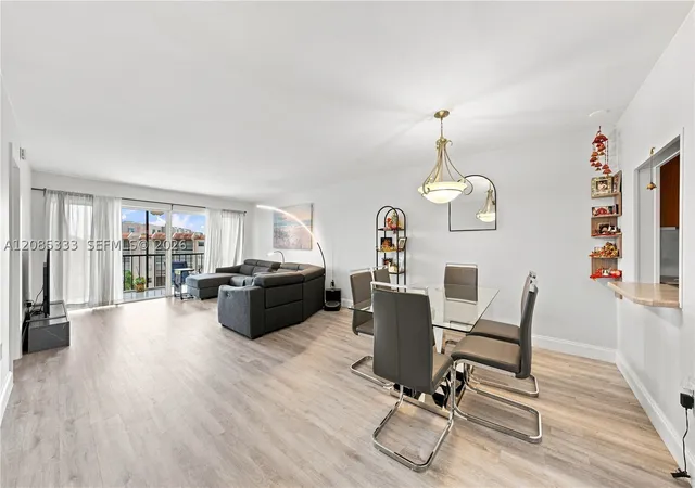 Photo 2 of Condo for sale at 3930 Inverrary Blvd #602-D, Lauderhill, FL 33319 | MLS# A12085333 | Listing updated on 2026-09-09