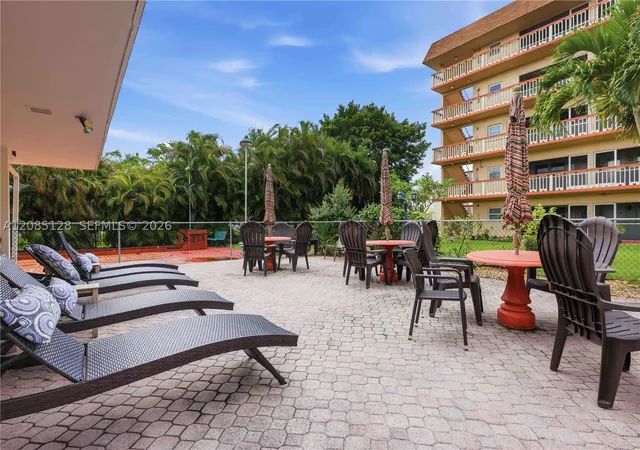 Photo 2 of Condo for sale at 5300 Washington St #W513, Hollywood, FL 33021 | MLS# A12085128 | Listing updated on 2026-09-09