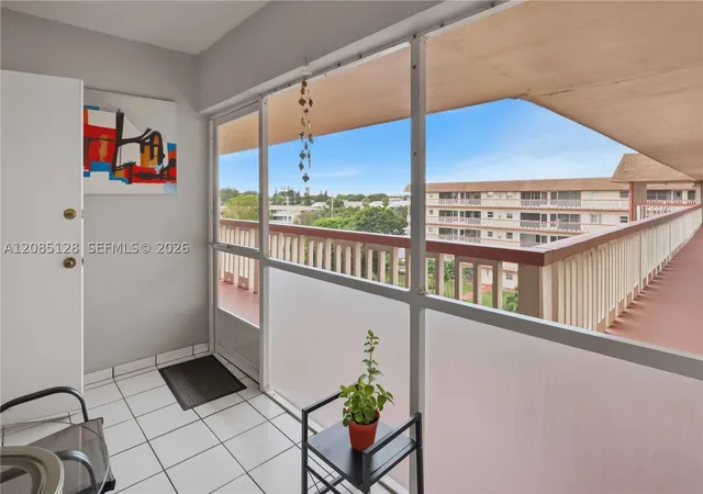 Photo 3 of Condo for sale at 5300 Washington St #W513, Hollywood, FL 33021 | MLS# A12085128 | Listing updated on 2026-09-09