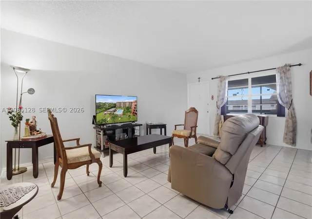 Photo 4 of Condo for sale at 5300 Washington St #W513, Hollywood, FL 33021 | MLS# A12085128 | Listing updated on 2026-09-09