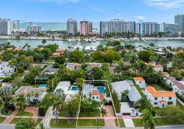 Single family home for sale at 5237 La Gorce Dr, Miami Beach, FL 33140 | MLS# A12085154