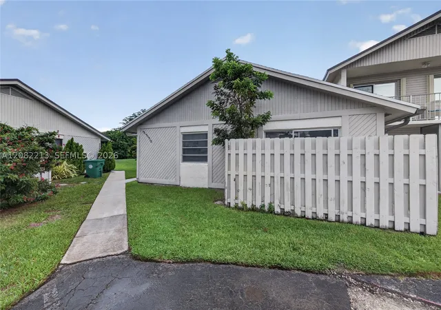 Photo 1 of Single family home for sale at 2230 Nova Village Dr, Davie, FL 33317 | MLS# A12082213 | Listing updated on 2026-09-09