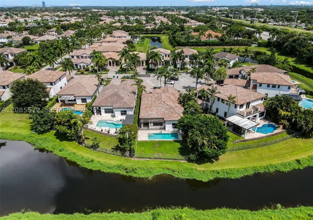 Photo 4 of Single family home for sale at 2660 NW 84th Way, Cooper City, FL 33024 | MLS# A12085512 | Listing updated on 2026-09-09