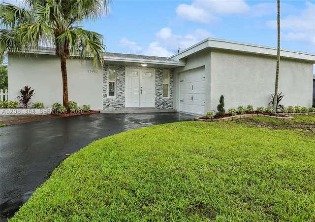 Photo 4 of Sale Pending at 11940 NW 29th Mnr, Sunrise, FL 33323 | MLS# A12081364 | Listing updated on 2026-10-05