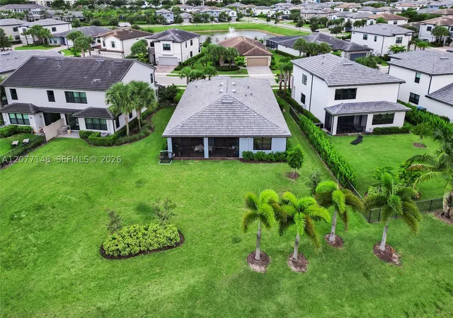 Photo 4 of Single family home for sale at 2357 Rollingwood Ct, Oakland Park, FL 33309 | MLS# A12077148 | Listing updated on 2026-09-09