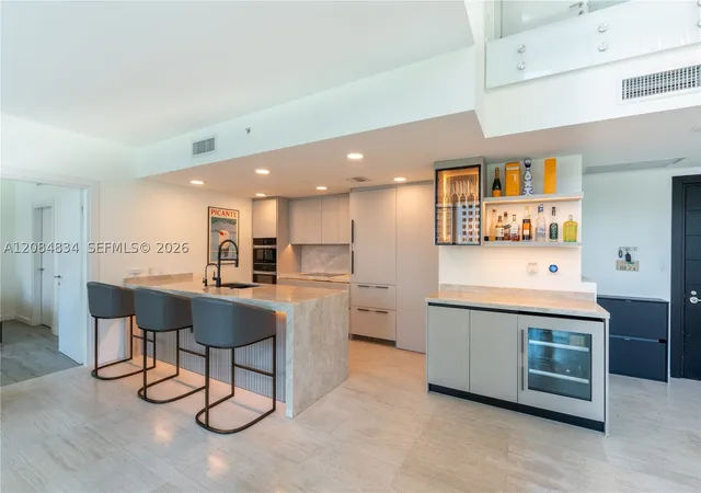 Photo 2 of Townhouse for sale at 200 Biscayne Blvd Way #508, Miami, FL 33131 | MLS# A12084834 | Listing updated on 2026-09-09