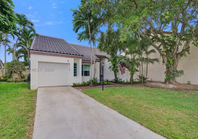 Photo 3 of Single family home for sale at 8946 Sw 150th Court Cir E, Miami, FL 33196 | MLS# A12085705 | Listing updated on 2026-09-09